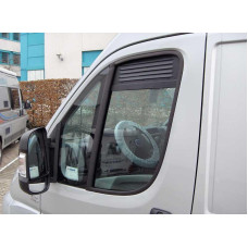 Lüftungsgitter für die Fahrerhaustür - Iveco Daily - Комплект вентиляції Iveco b.2000