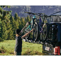 Задня стійка Thule