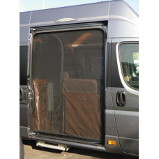 Москітна сітка Ducato 2007 року випуску, з серійним високим дахом