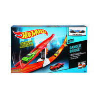 Hot Wheels Трек Перегони в місті  BGH87
